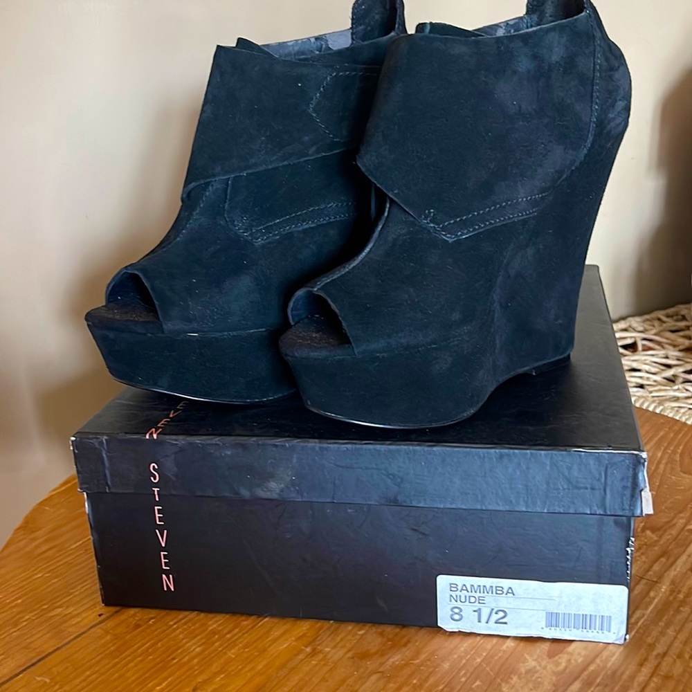 Steve Madden wedges